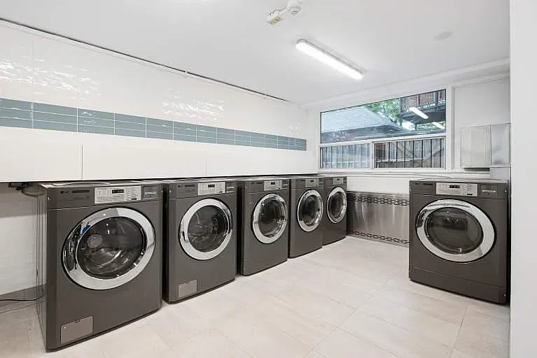 66 Spadina Rd — Photo 20