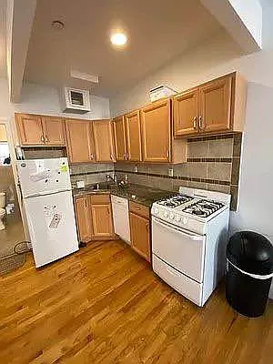 Rented by Best Apartments North Inc | media 4