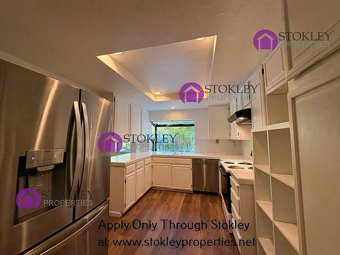 1484 Cortez Ct — Photo 10