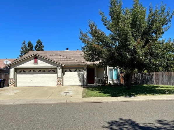 8949 Four Seasons Dr, Elk Grove, CA 95624