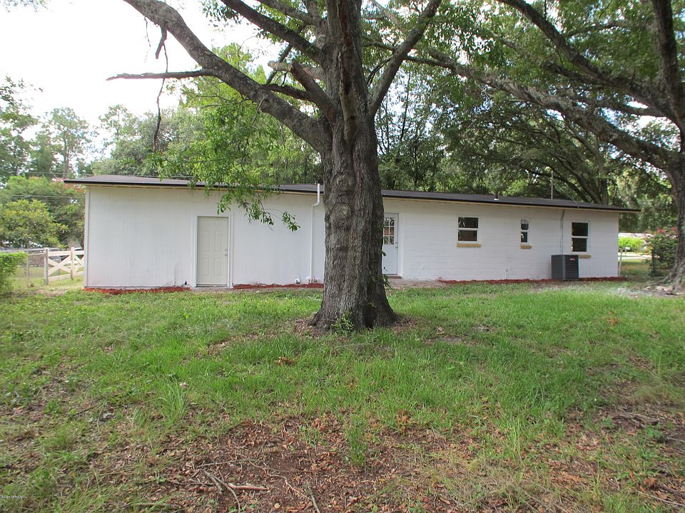 2nd image of 7235 N Ridgeway Rd
