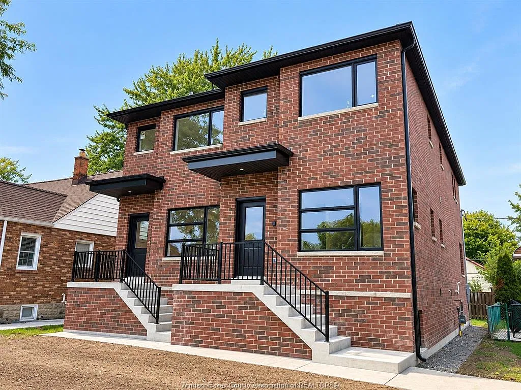 4 bed, 2.5 bath, $3,300 — Photo 1