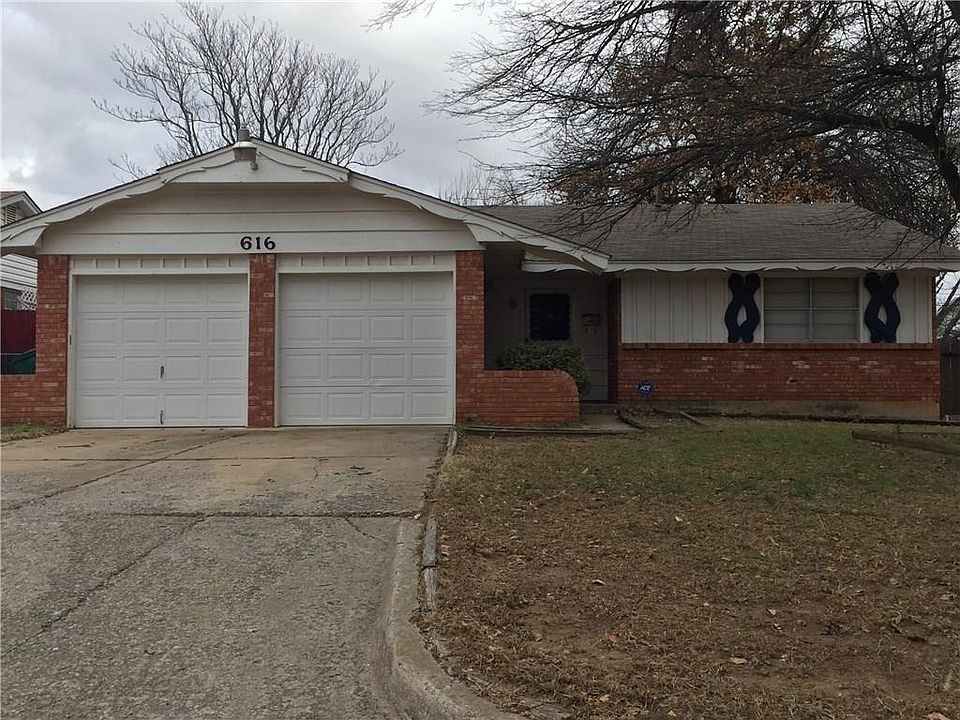 1st image of 616 Woodland Way