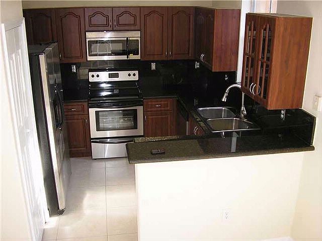 2nd image of 8790 NW 114th Pl