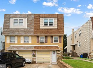9972 Bridle Rd, Philadelphia, PA 19115