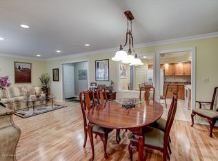 14A Yorkshire Dr, Monroe, NJ 08831
