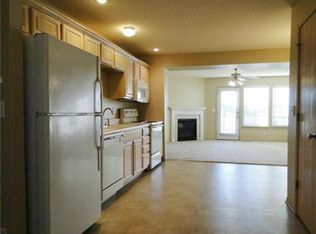 9758 N Lewis Ave, Kansas City, MO 64157
