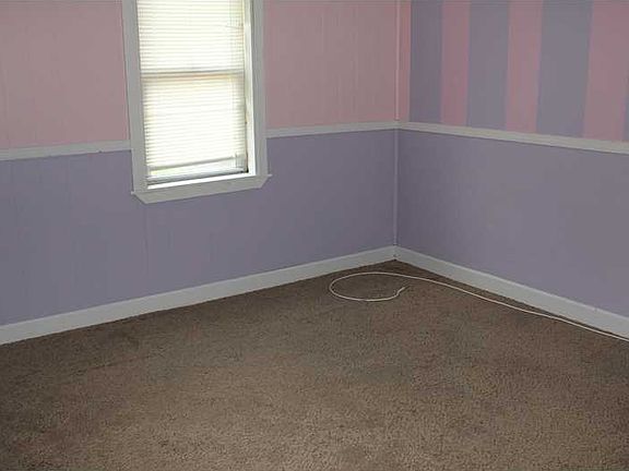 5th image of 4121 Arnold Ave
