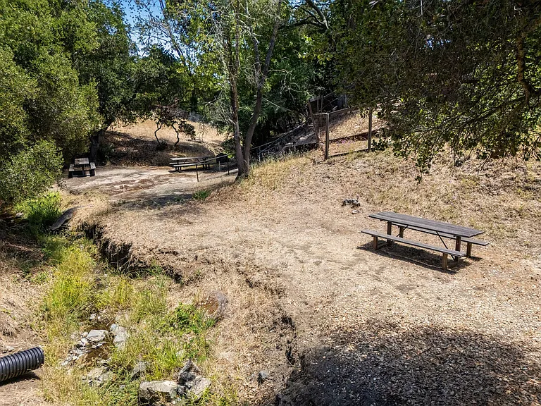 70 Mariani Ct — Photo 52