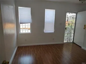 2 bed, 750 sqft, $2,499 — Photo 2
