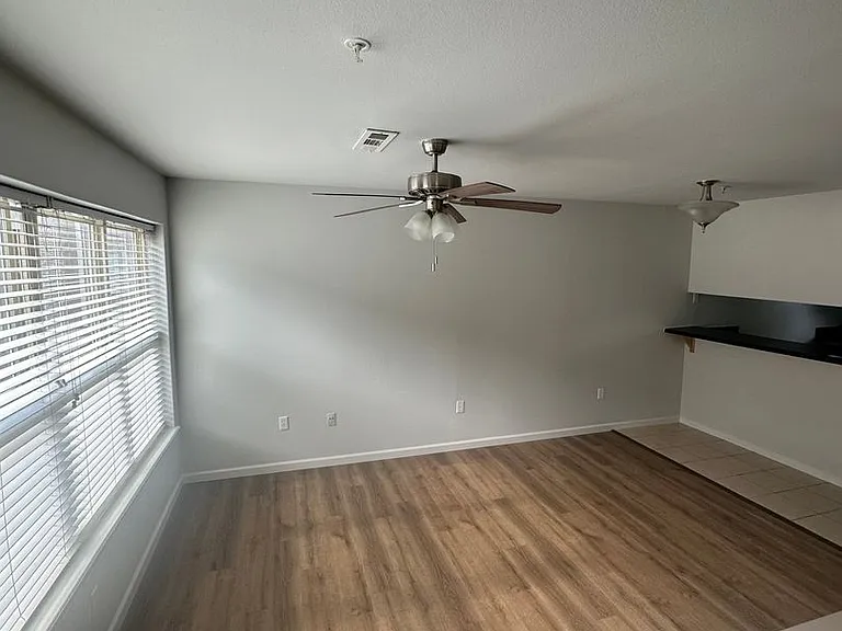 1865 N Scull Creek Dr — Photo 3