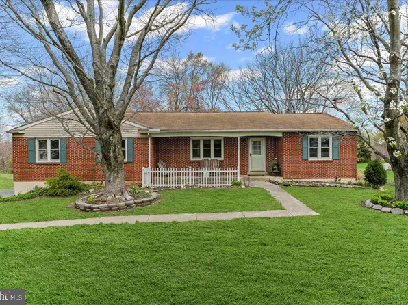 1055 Garden Station Rd, Avondale, PA 19311