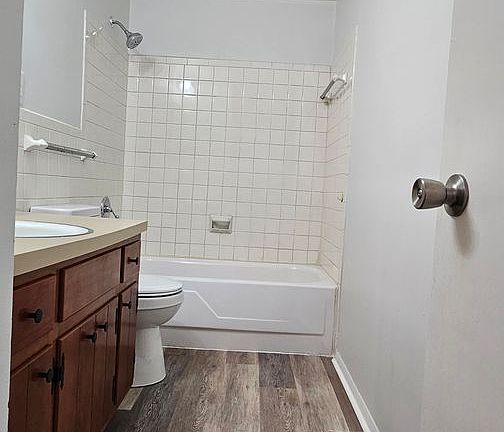 4th image of 314 Kenbrook Dr #8
