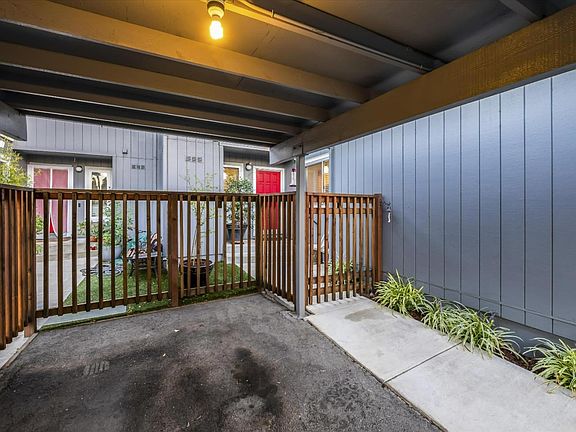 4th image of 1092 Prevost Ct