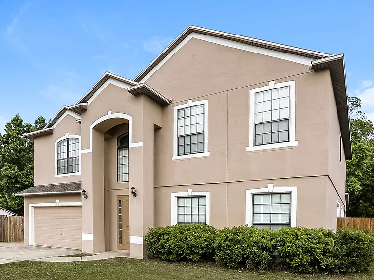 703 Red Cedar Ct — Photo 4