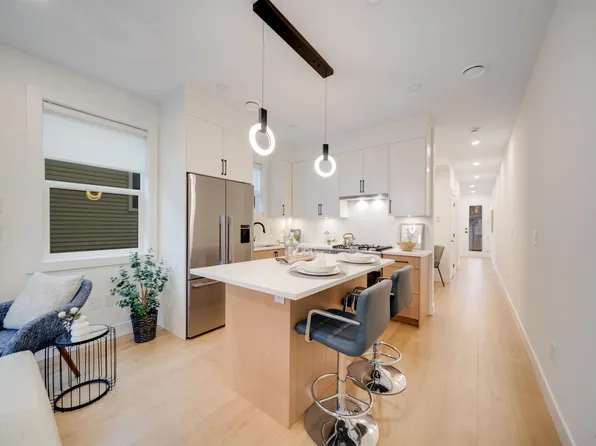 5956 Hardwick St, Burnaby, BC V5G 1R6