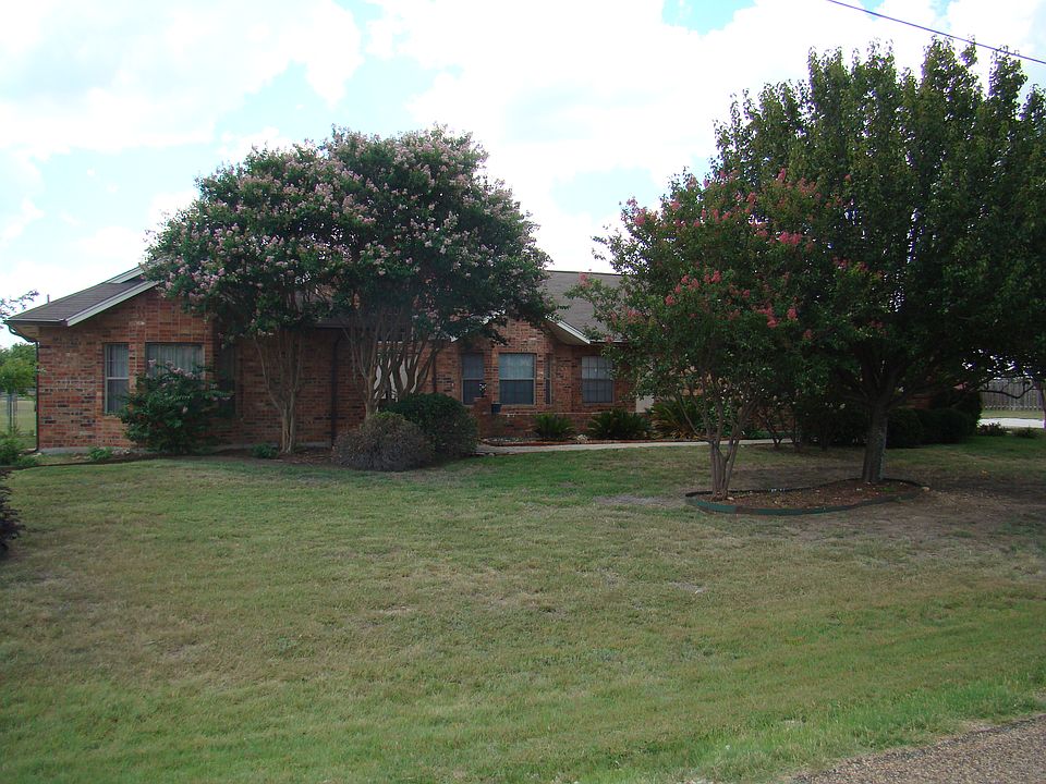 1st image of 521 Nathan Dr