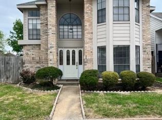 8623 Kinghaven St, Houston, TX 77083