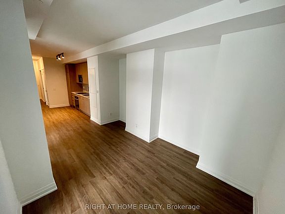 5th image of 286 Main St #518