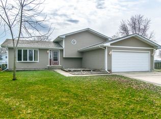 24617 S Goldfinch Ct, Channahon, IL 60410