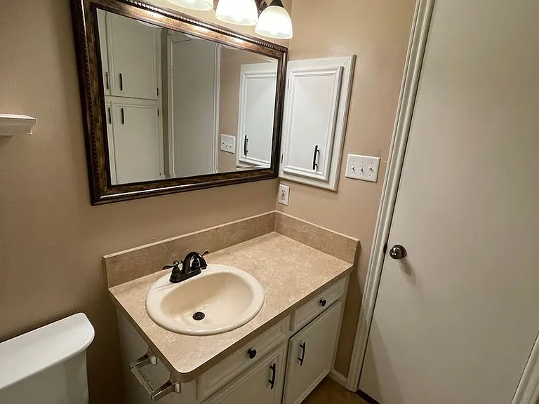 2805 Henry Ct — Photo 10