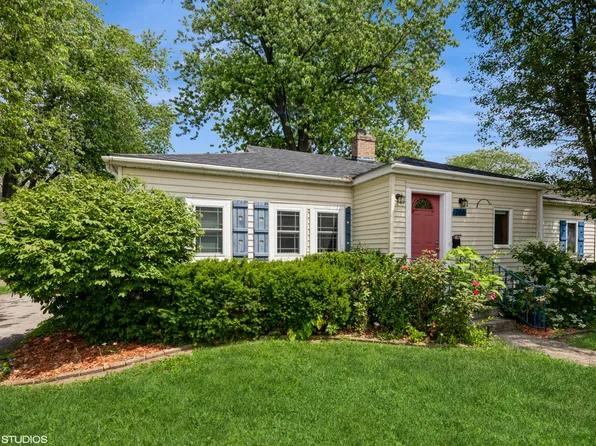 266 Maxwell St, Crown Point, IN 46307