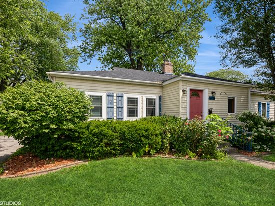 266 Maxwell St, Crown Point, IN 46307