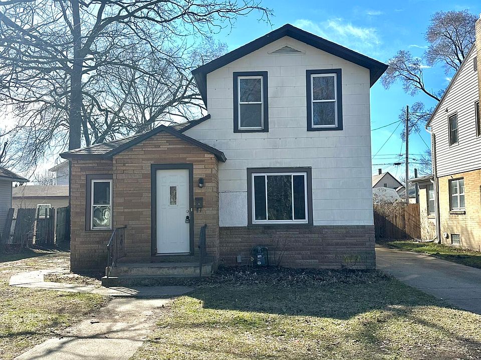 1st image of 240 W 13th St