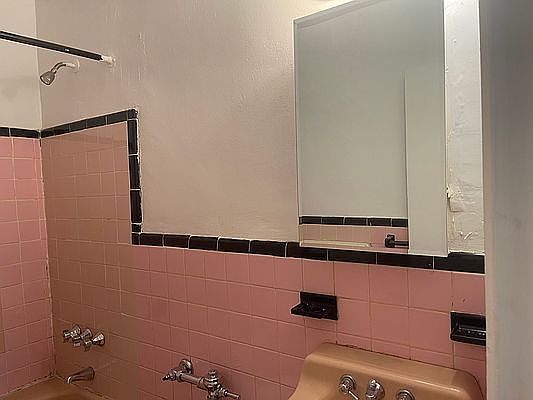 5th image of 42-66 Ketcham St #2C