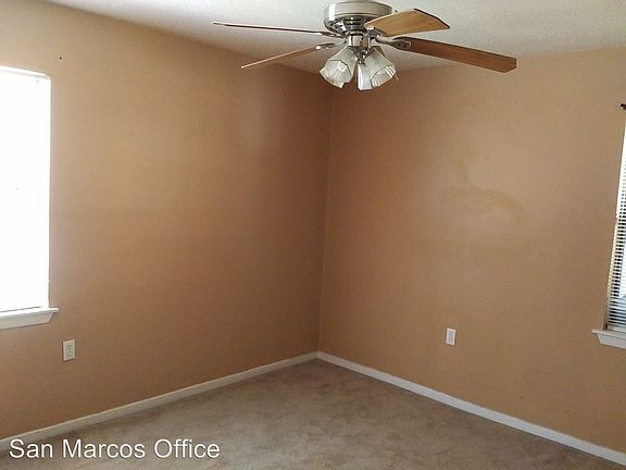 5th image of 1433 Highland Dr