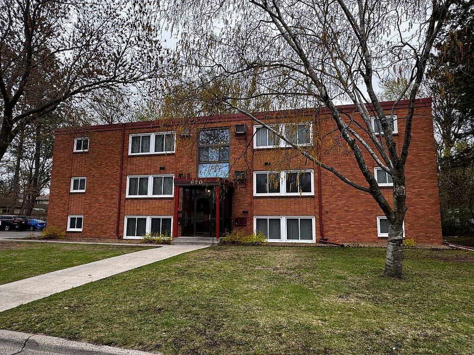 1st image of 970 43 1/2 Ave NE APT 2