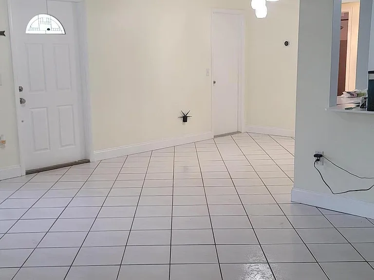 2590 NW 98th Ave — Photo 7