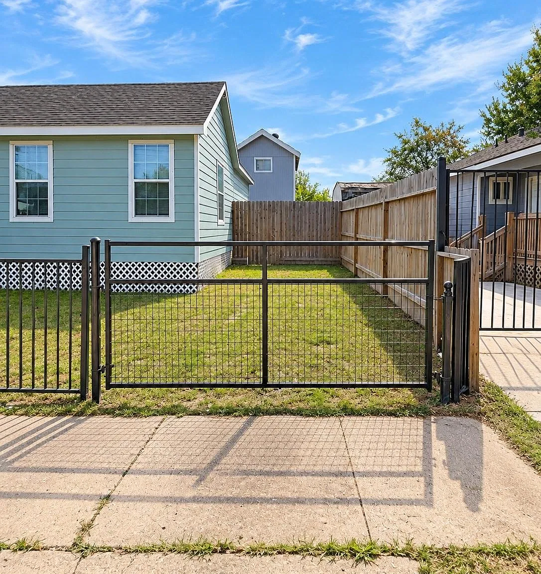 2 bed, 1.5 bath, 1072 sqft, $1,700 — Photo 3