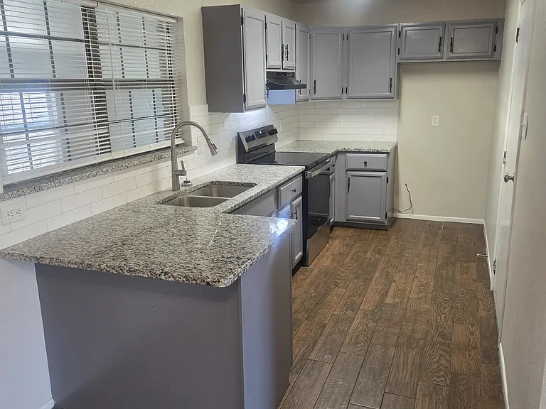 612 Christine St — Photo 12