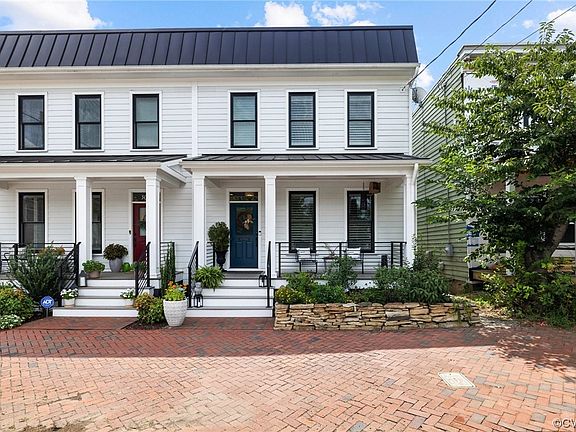 4th image of 3019 E Marshall St