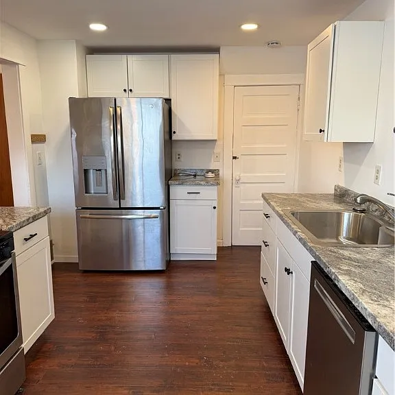 459 Brainard Pl — Photo 6
