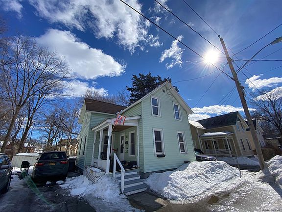 2nd image of 5 Juvet St