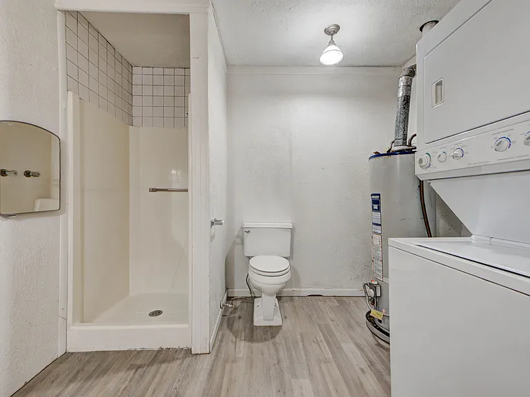 1005 W Eufaula St — Photo 12