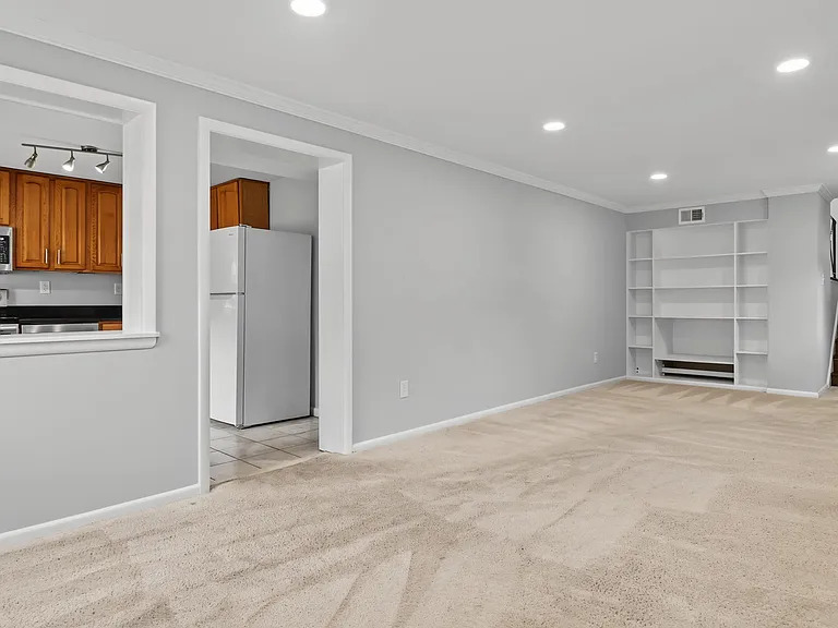 11419 Lund Pl — Photo 5