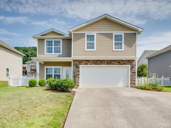 1311 Carrberry Ct, Kingsport, TN 37664