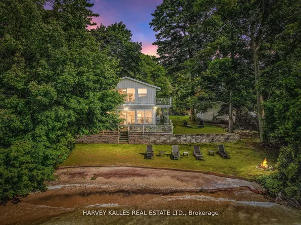 22 Gooch Park Dr, Innisfil, ON L9S 2S6