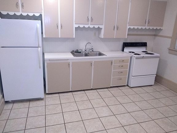 2nd image of 1409 N C St