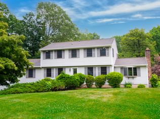 19 Kimberly Dr, Guilford, CT 06437