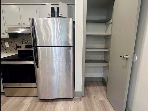 3rd image of 76 Bingham St #2