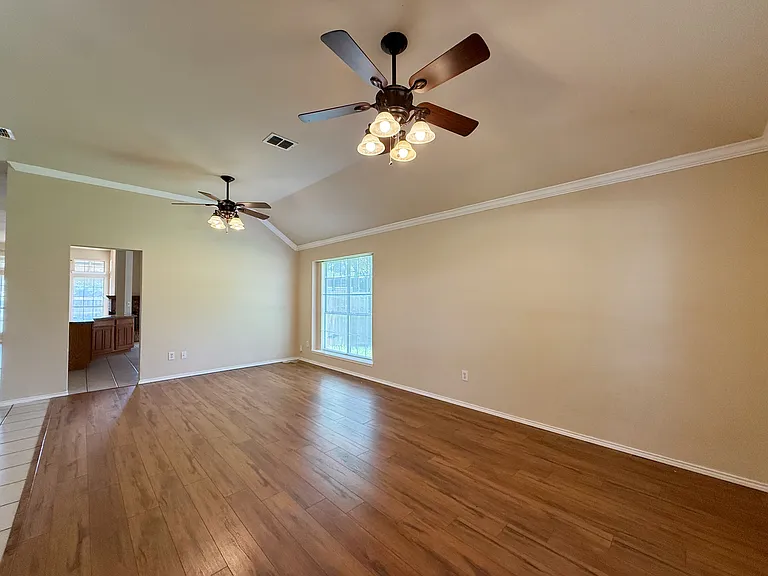 6000 Arlington Dr — Photo 6