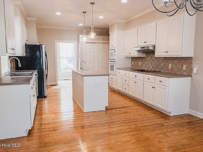 801 Sawmill Landing Rd — Photo 13