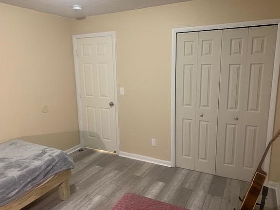 3rd image of 3518 15th Ave S