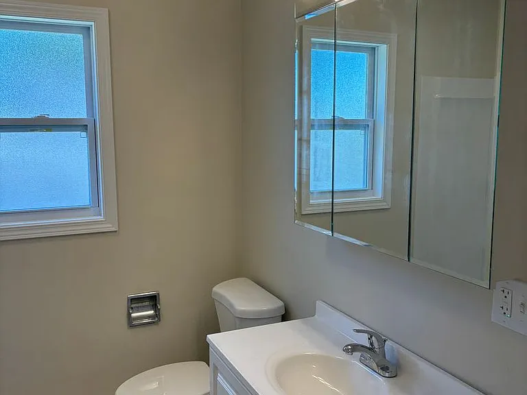 624 S Main St — Photo 7