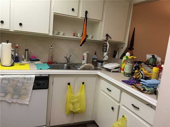 5th image of 6960 Miami Gardens Dr APT 218