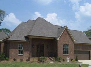 218 Rue Beau Chene Rd, Ridgeland, MS 39157